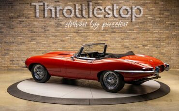Jaguar-XKE-1966-Convertible-4
