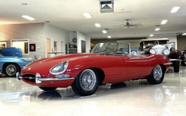 Jaguar-XKE-Roadster-XKE-E-Type-1962-Convertible-Coupe-10
