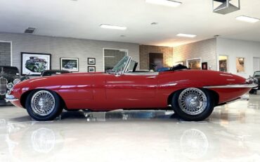 Jaguar-XKE-Roadster-XKE-E-Type-1962-Convertible-Coupe-12
