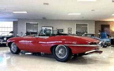 Jaguar-XKE-Roadster-XKE-E-Type-1962-Convertible-Coupe-14