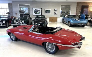 Jaguar-XKE-Roadster-XKE-E-Type-1962-Convertible-Coupe-15