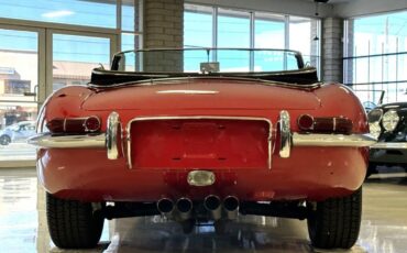Jaguar-XKE-Roadster-XKE-E-Type-1962-Convertible-Coupe-16