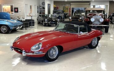 Jaguar-XKE-Roadster-XKE-E-Type-1962-Convertible-Coupe-26