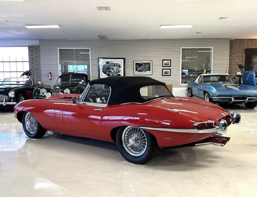 Jaguar-XKE-Roadster-XKE-E-Type-1962-Convertible-Coupe-29