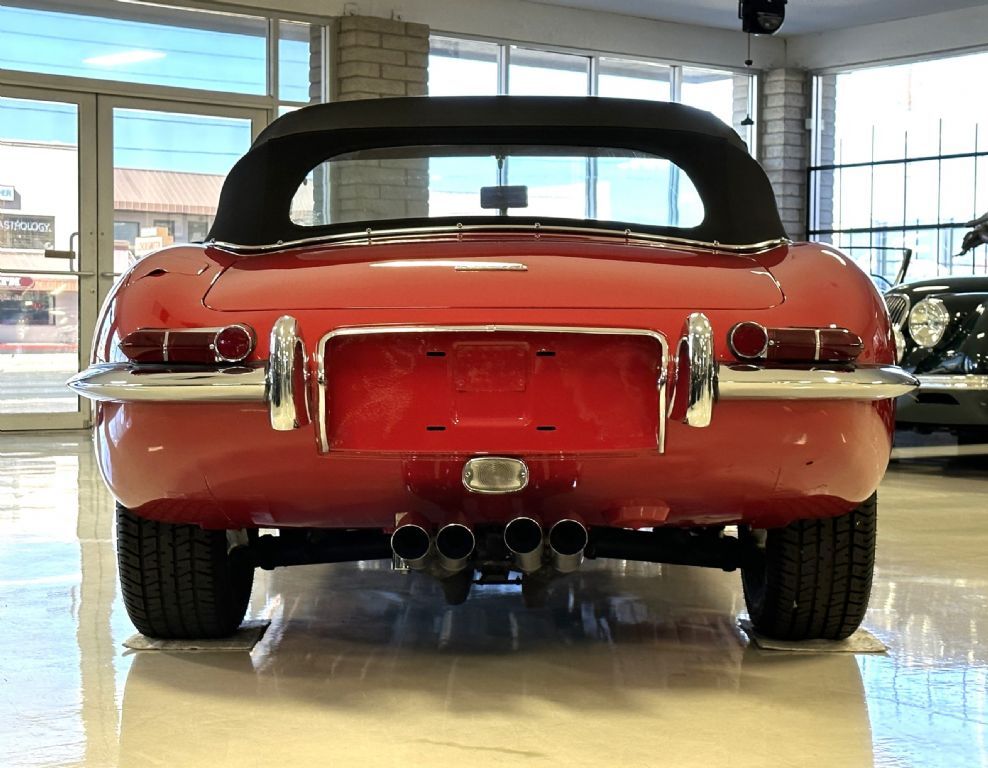 Jaguar-XKE-Roadster-XKE-E-Type-1962-Convertible-Coupe-31