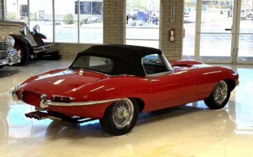 Jaguar-XKE-Roadster-XKE-E-Type-1962-Convertible-Coupe-36