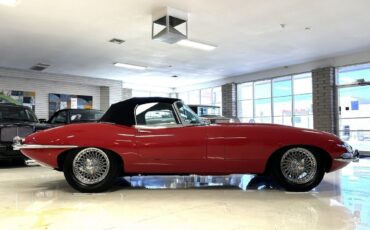 Jaguar-XKE-Roadster-XKE-E-Type-1962-Convertible-Coupe-37