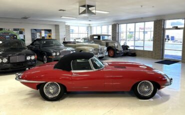 Jaguar-XKE-Roadster-XKE-E-Type-1962-Convertible-Coupe-38