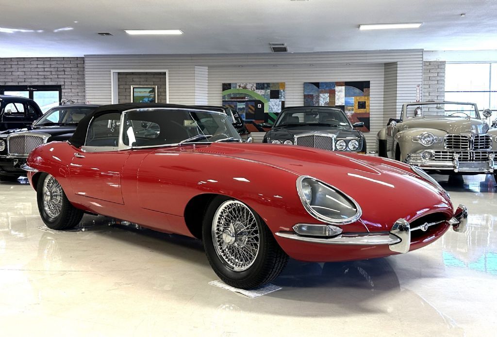 Jaguar-XKE-Roadster-XKE-E-Type-1962-Convertible-Coupe-39