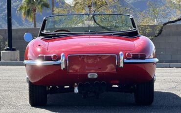 Jaguar-XKE-Roadster-XKE-E-Type-1962-Convertible-Coupe-6