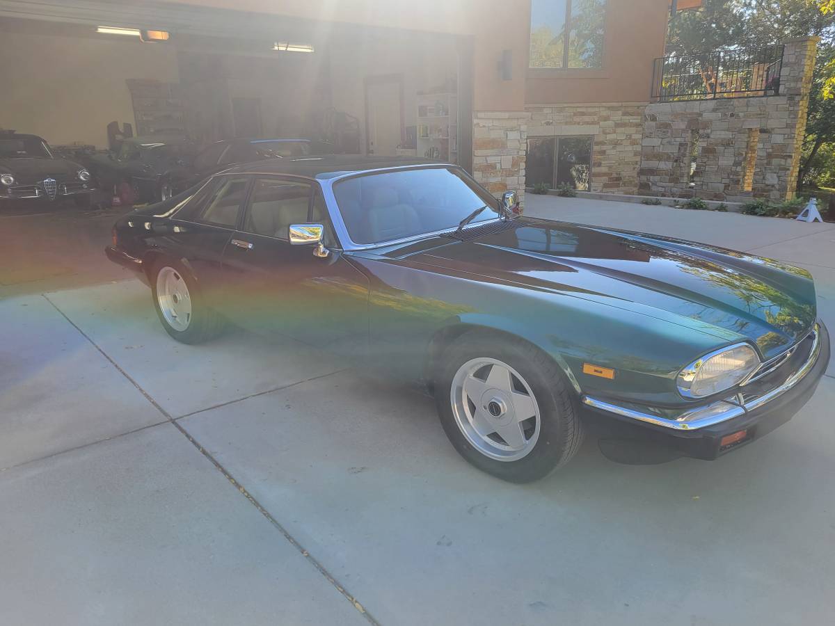 Jaguar-Xjs-1985-3