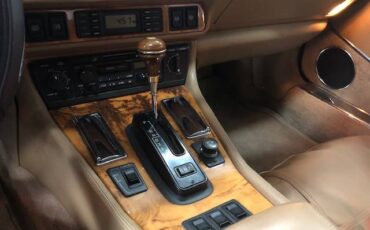 Jaguar-Xjs-1994-black-12