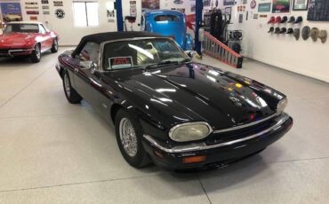 Jaguar-Xjs-1994-black-2