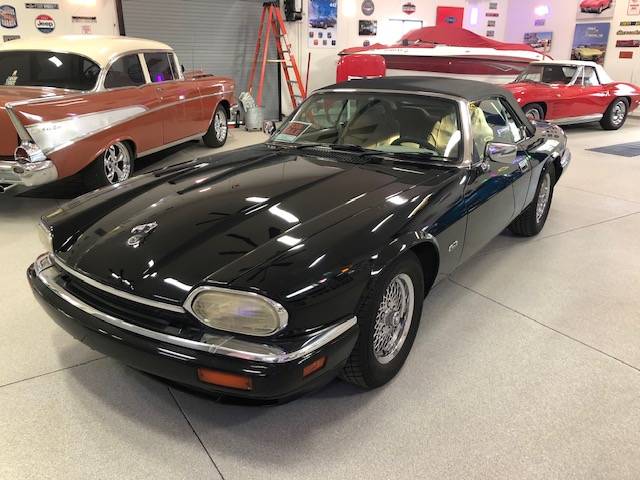 Jaguar-Xjs-1994-black-3