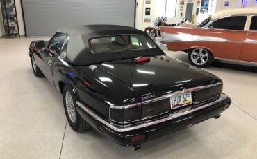 Jaguar-Xjs-1994-black-5