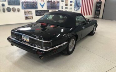 Jaguar-Xjs-1994-black-7
