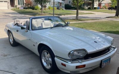 Jaguar Xjs  1995 white