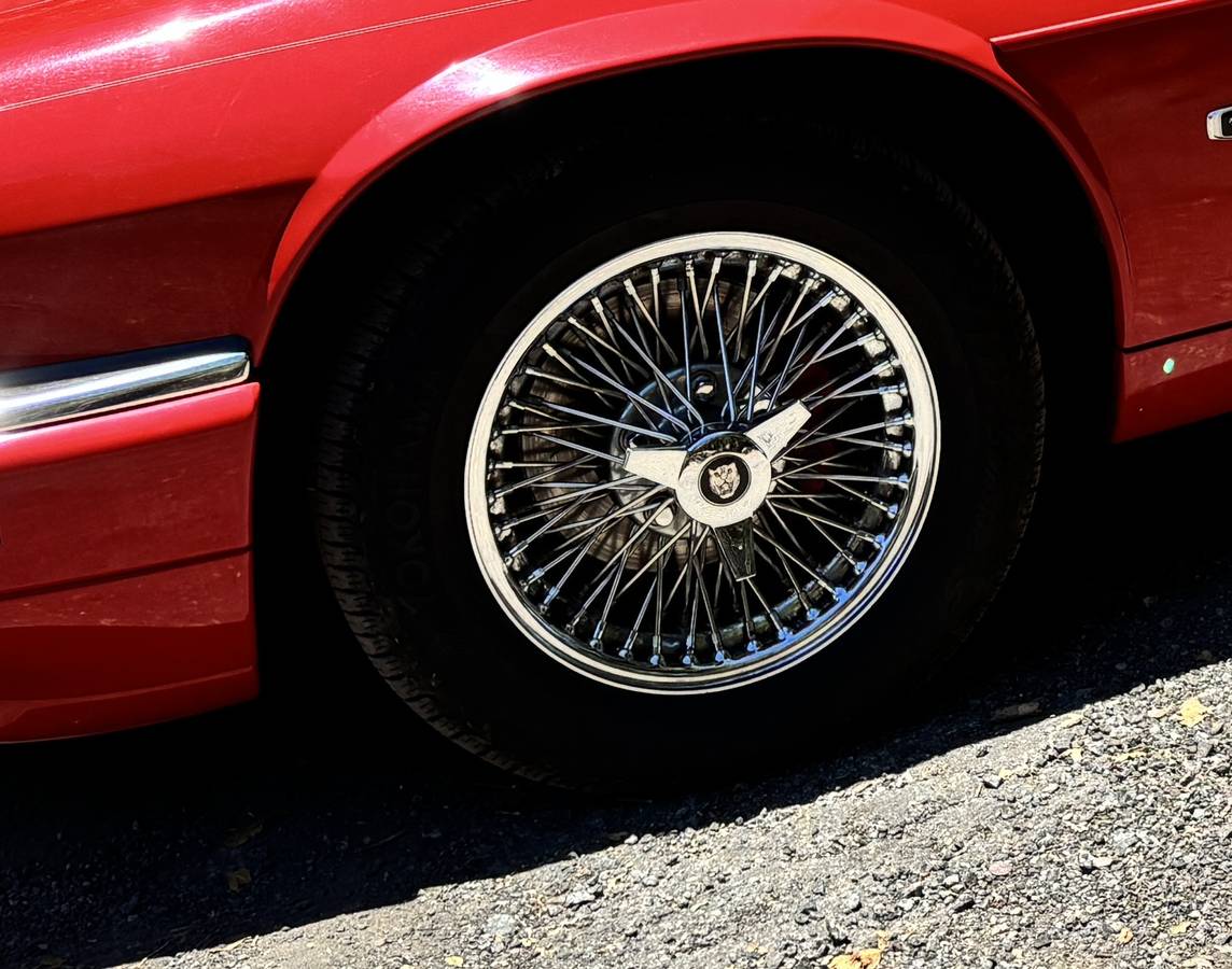 Jaguar-Xjs-convertible-1994-red-8