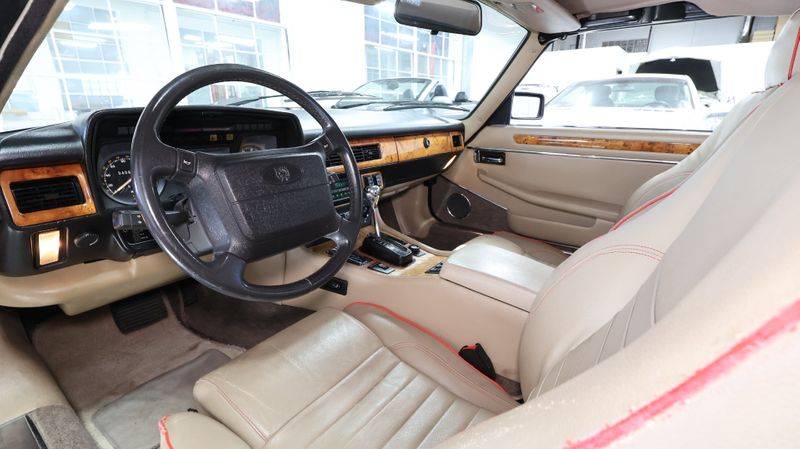Jaguar-Xjs-series-1991-red-1