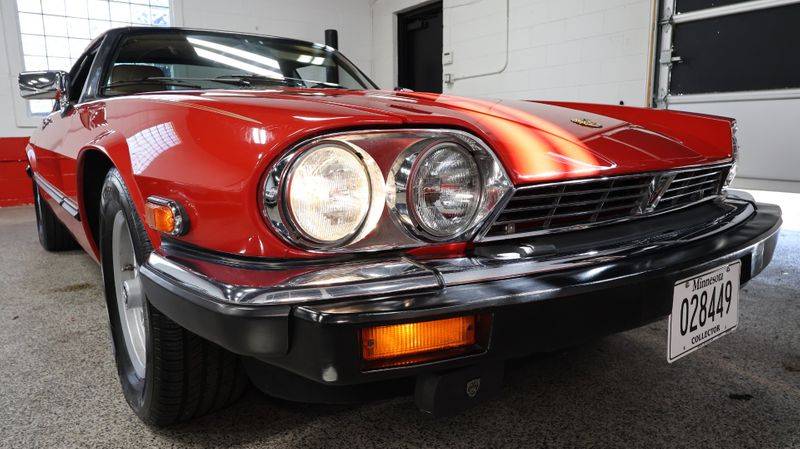Jaguar-Xjs-series-1991-red-13