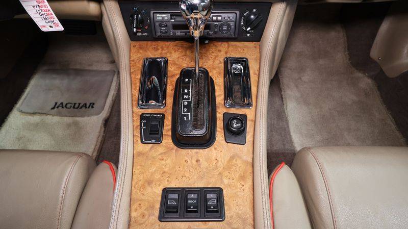 Jaguar-Xjs-series-1991-red-20
