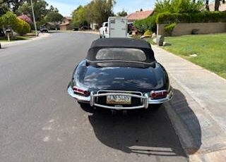 Jaguar-Xke-1964-black-6