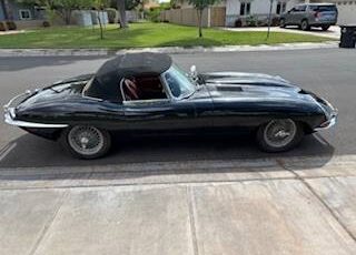 Jaguar-Xke-1964-black-8