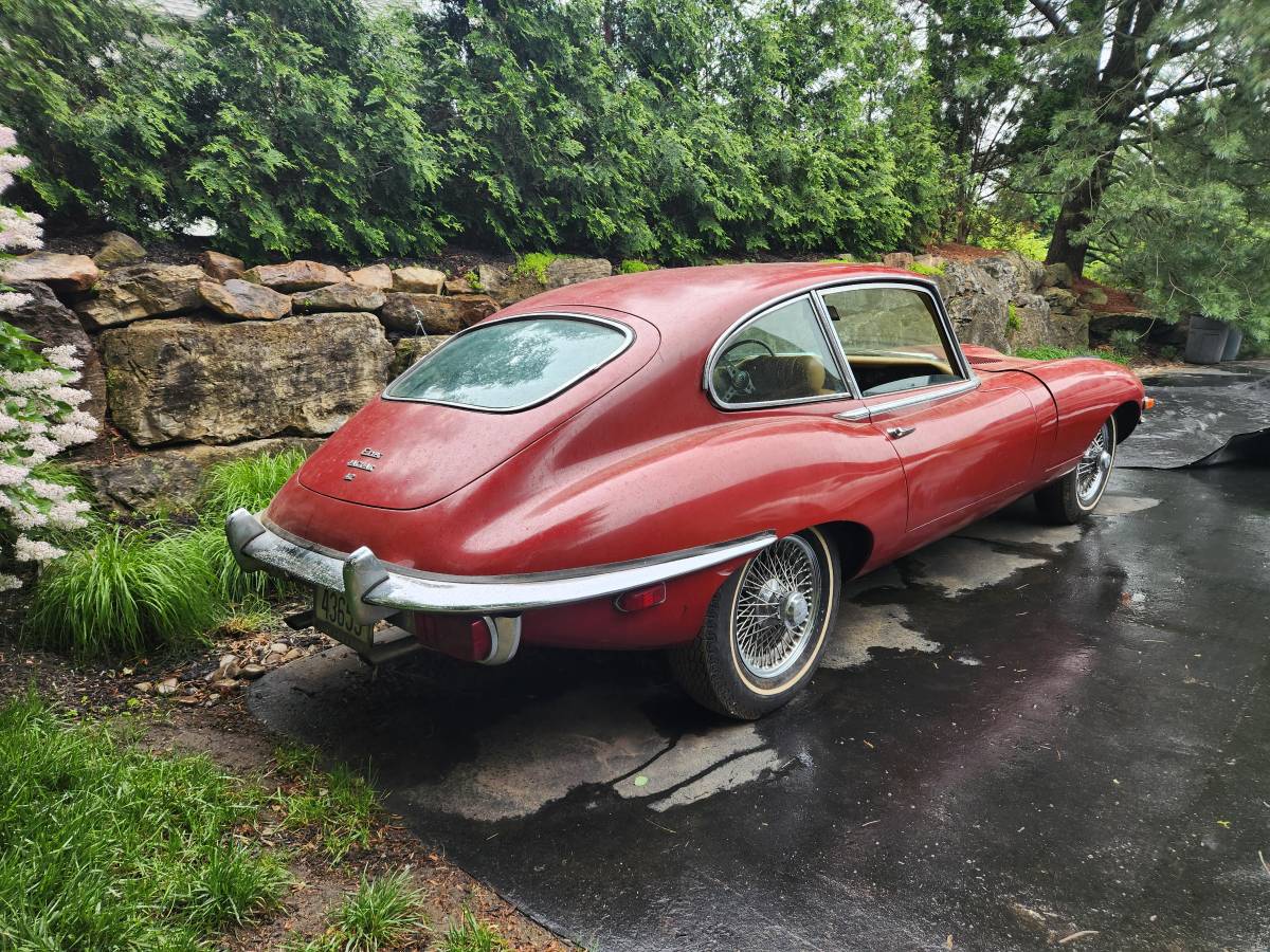Jaguar-Xke-1969-red-2