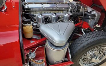 Jaguar-Xke-series-i-4.2-1965-red-13