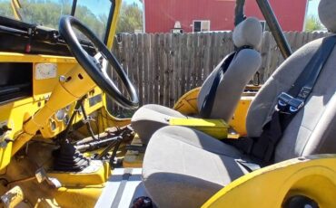 Jeep-1949-yellow-5