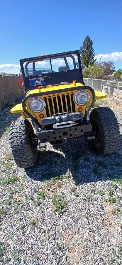 Jeep-1949-yellow