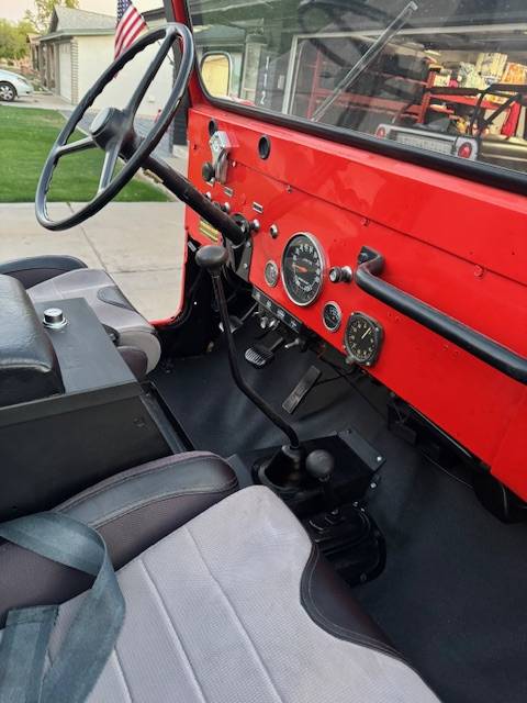 Jeep-1975-orange-2