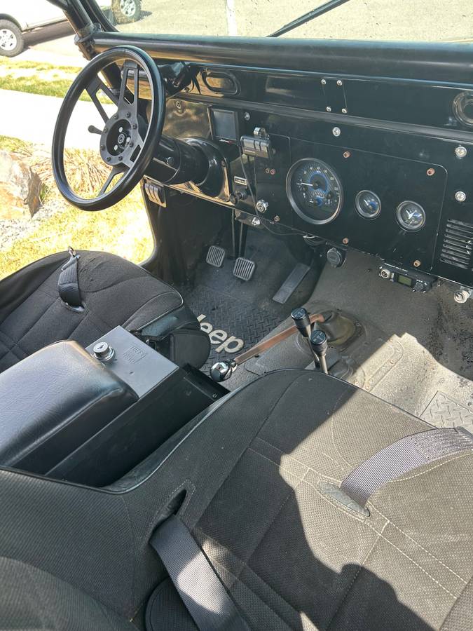 Jeep-1976-5