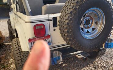 Jeep-1989-white-1