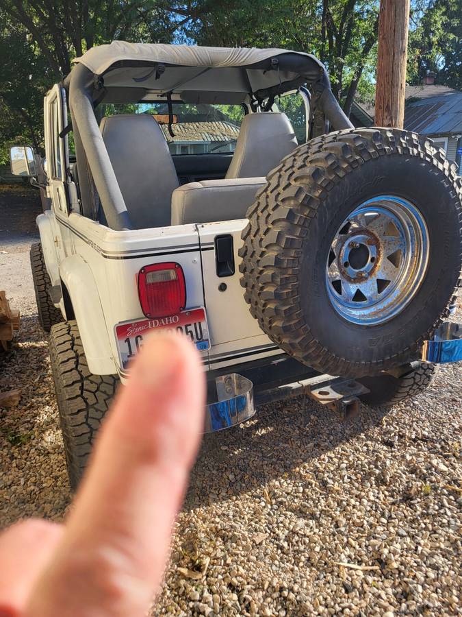 Jeep-1989-white-1