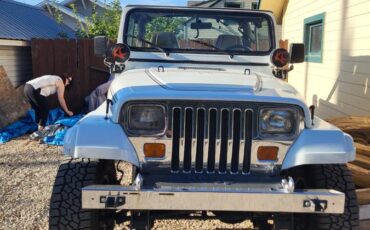 Jeep-1989-white