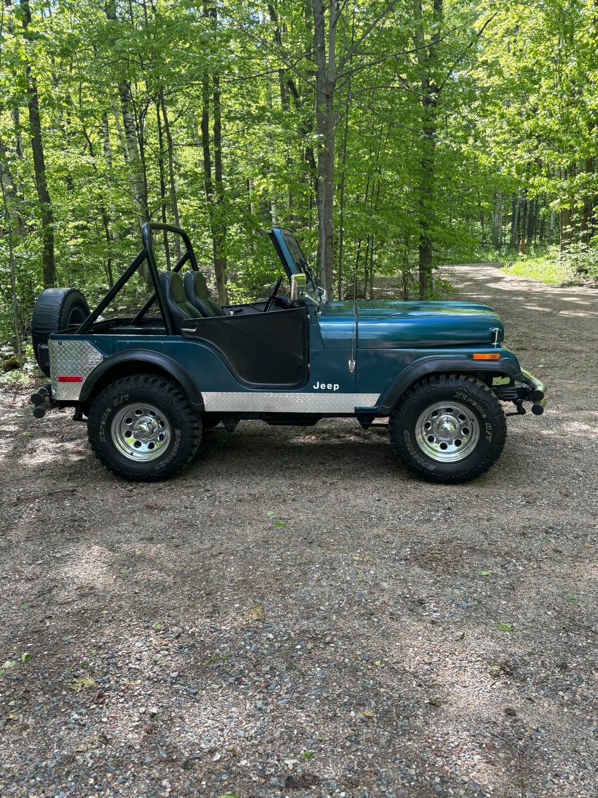 Jeep-CJ-1977-1