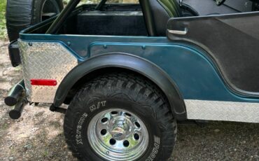 Jeep-CJ-1977-3