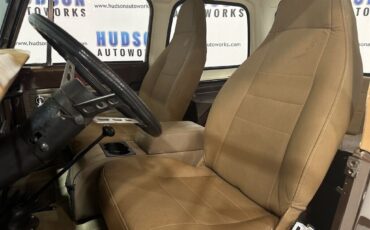 Jeep-CJ-1979-SUV-12