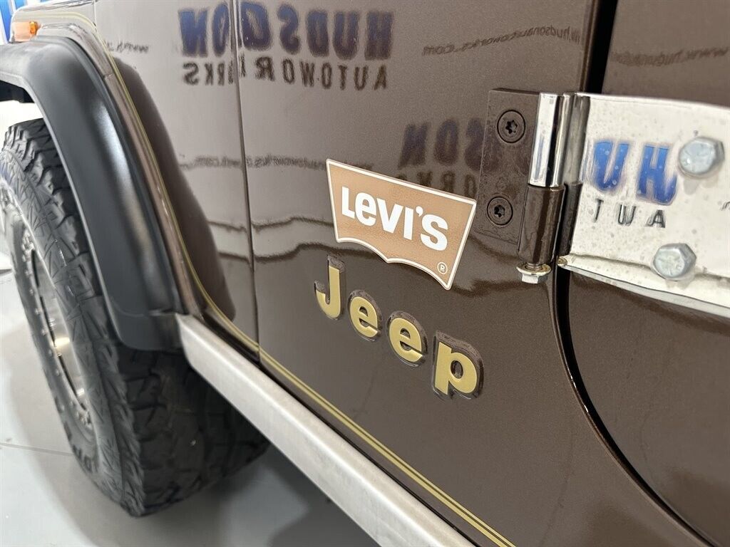 Jeep-CJ-1979-SUV-32