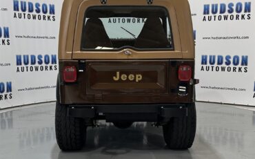 Jeep-CJ-1979-SUV-4