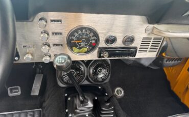 Jeep-CJ-1980-17