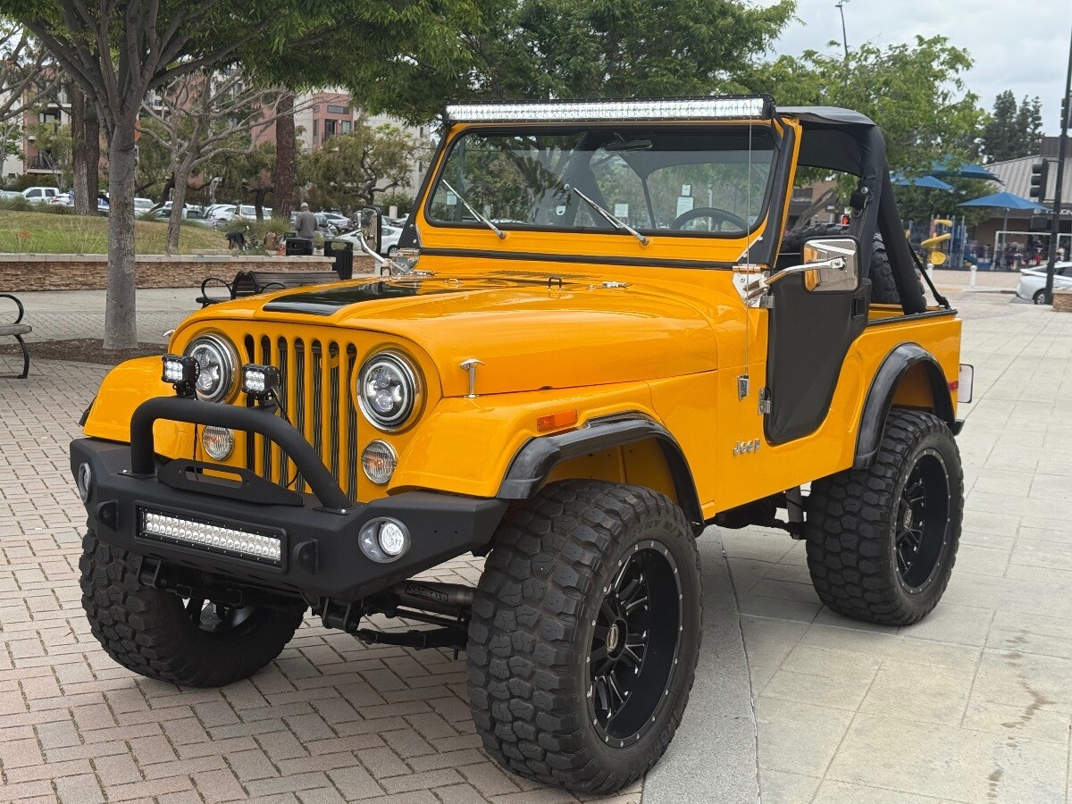 Jeep-CJ-1980-2