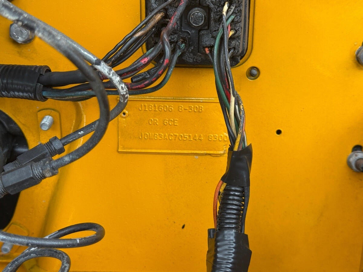 Jeep-CJ-1980-21