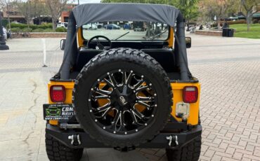 Jeep-CJ-1980-6