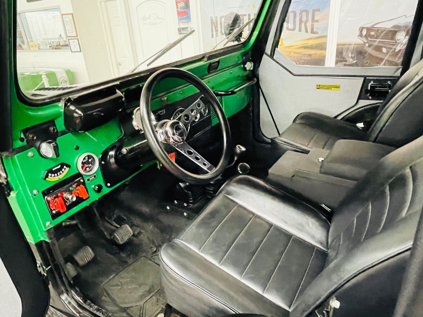 Jeep-CJ-1981-SUV-12