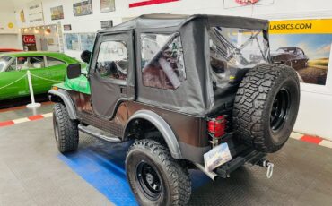 Jeep-CJ-1981-SUV-2