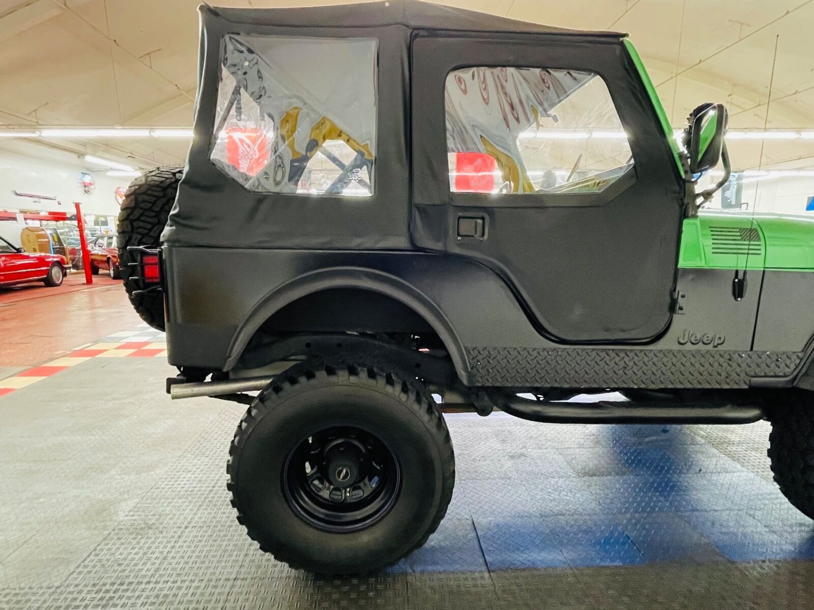 Jeep-CJ-1981-SUV-21