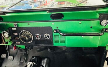 Jeep-CJ-1981-SUV-32