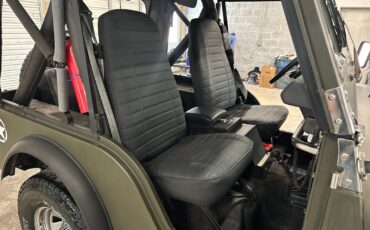 Jeep-CJ-1982-11